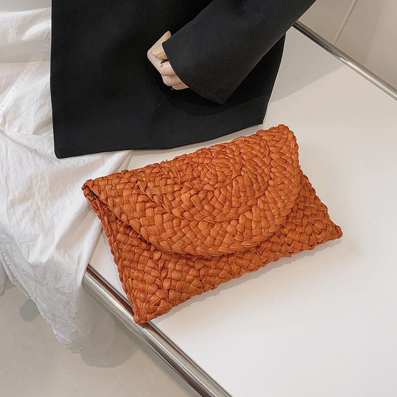 女性用ストローニットハンドバッグ、フラップ封筒、ビーチバッグ - Flap Bag Envelope のレビューと価格