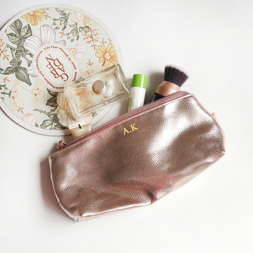 女性のためのパーソナライズされた名前のメタリックゴールドペン - Women Bags Name のレビューと価格