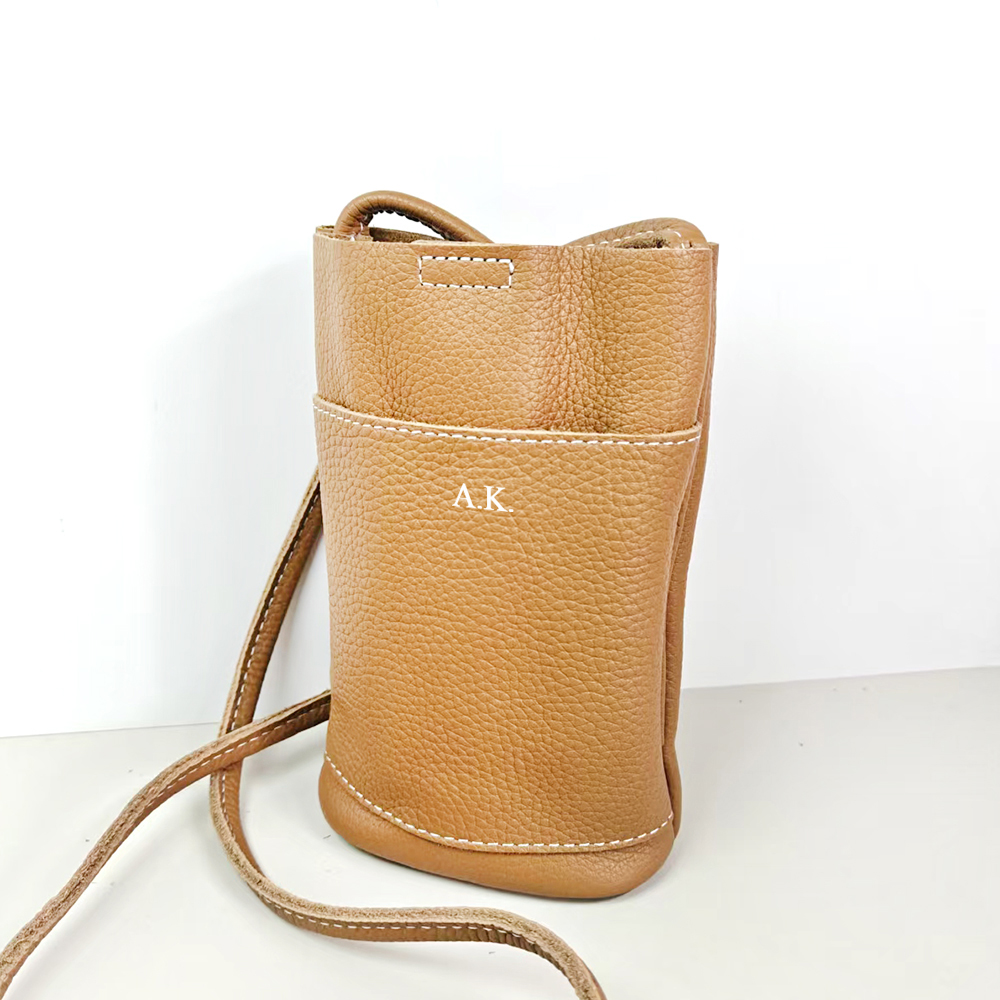 女性用本革クロスオーバーバッグ,パーソナライズされた文字の牛 - Women Bags Name のレビューと価格