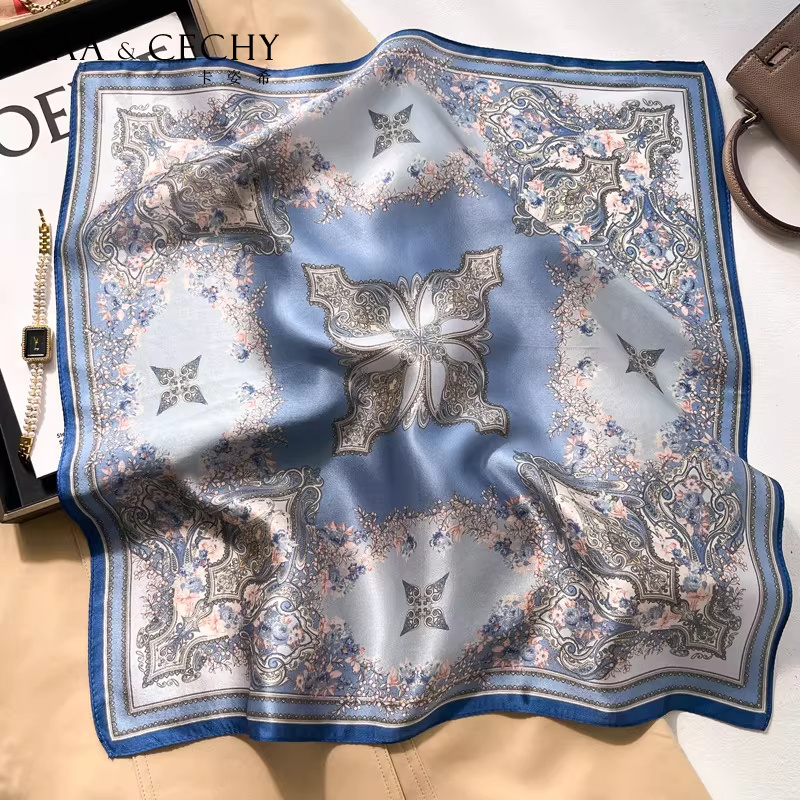 バロック花柄 100% 桑シルク正方形スカーフ 50 センチ - Women Bags Online のレビューと価格