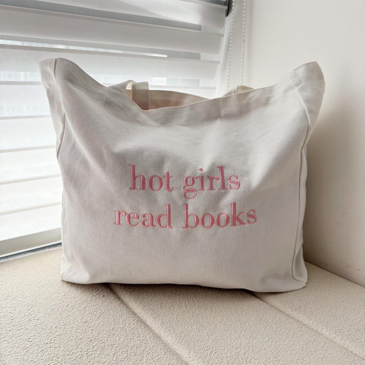 ホットガールズ読書本手紙刺繍印刷コットンキャンバスショルダー - Women Bags Ck のレビューと価格